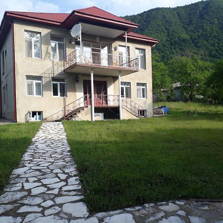 House At The Forest / Სახლი Ტყის Პირას Gordi Екстериор снимка