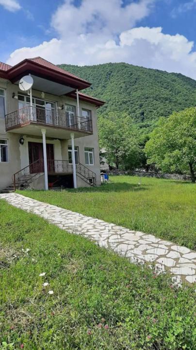 House At The Forest / Სახლი Ტყის Პირას Gordi Екстериор снимка