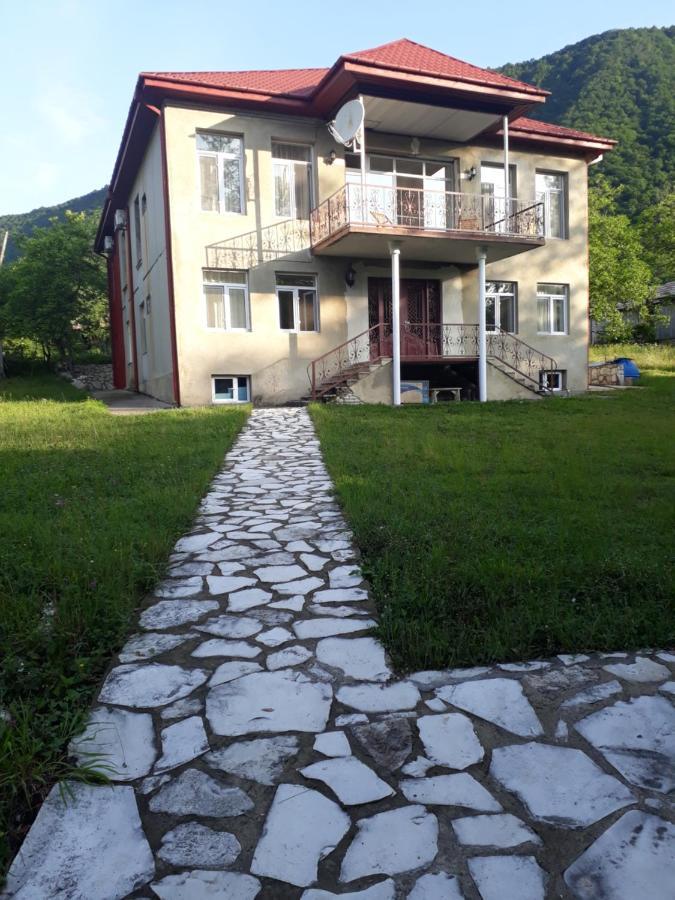 House At The Forest / Სახლი Ტყის Პირას Gordi Екстериор снимка